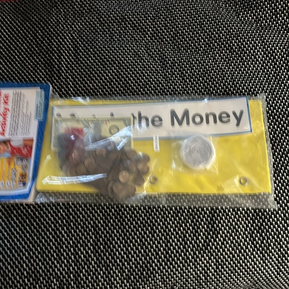 Interactive Money Math Activity Kit - Picture 6 of 7